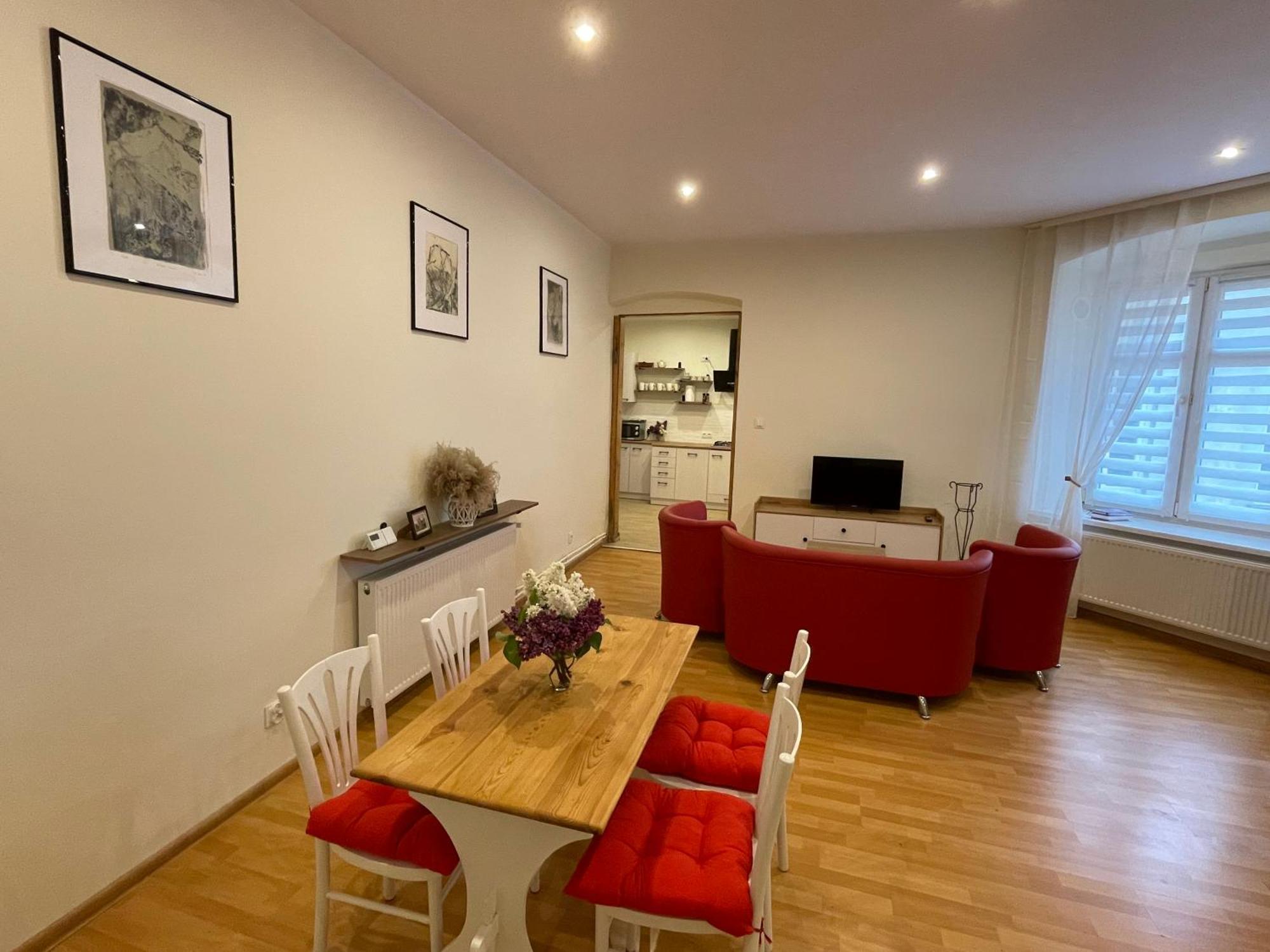 Apartamenty Przy Starym Miescie Çestohova Dış mekan fotoğraf