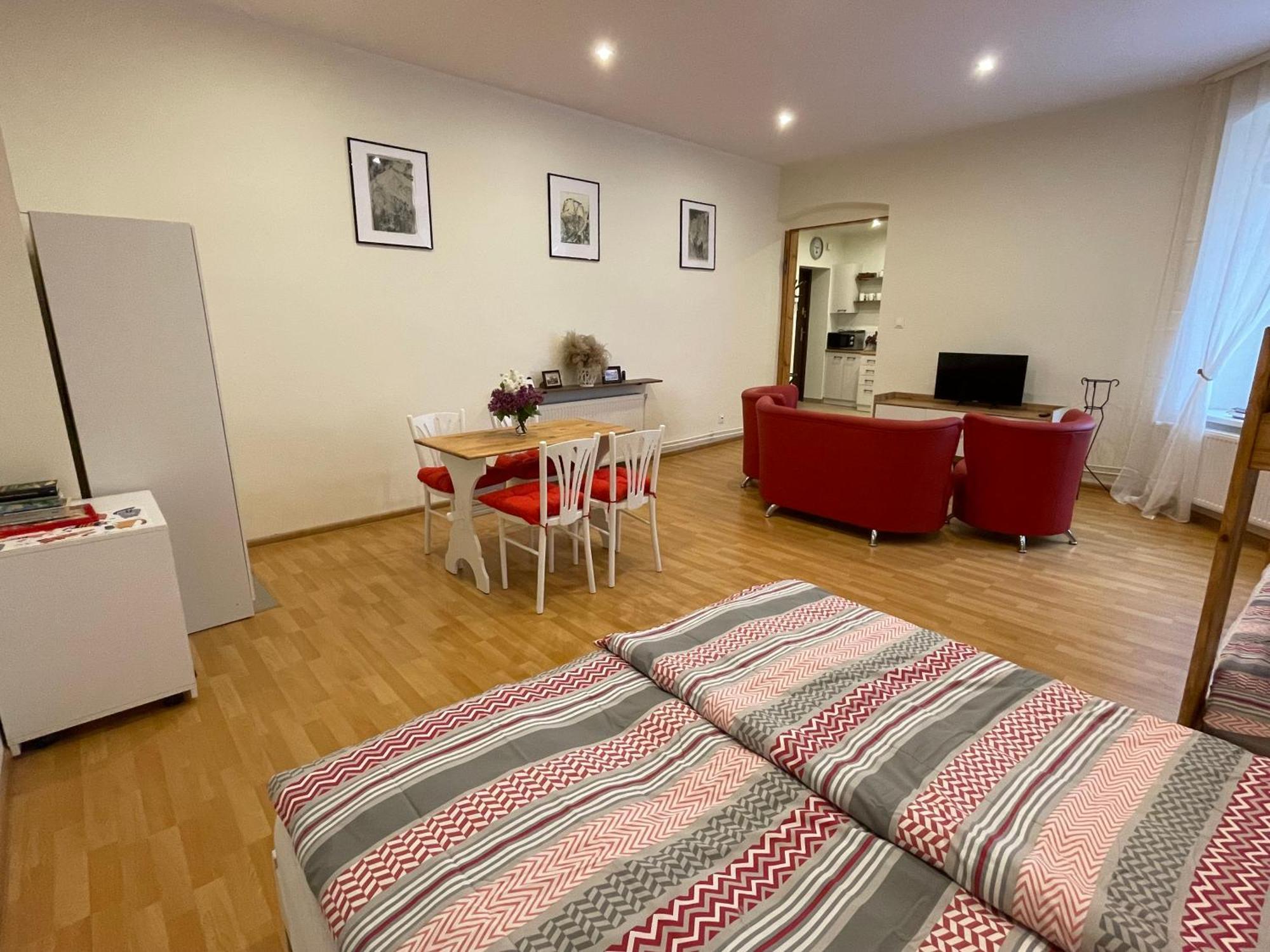 Apartamenty Przy Starym Miescie Çestohova Dış mekan fotoğraf